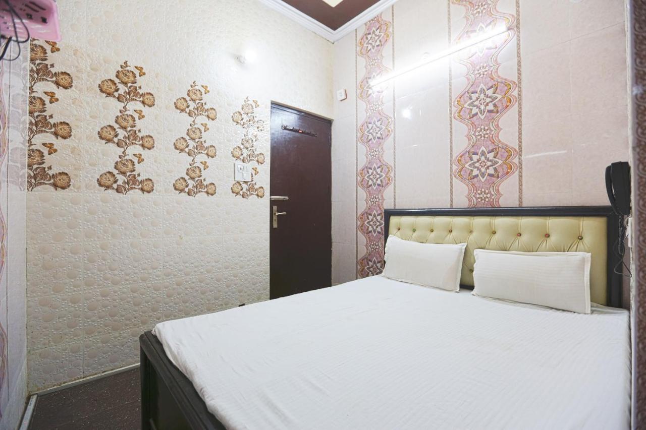 Spot On 43436 Hotel Mannat Spot Moradabad Eksteriør bilde